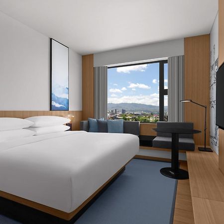 Fairfield By Marriott Cebu Mandaue City Экстерьер фото